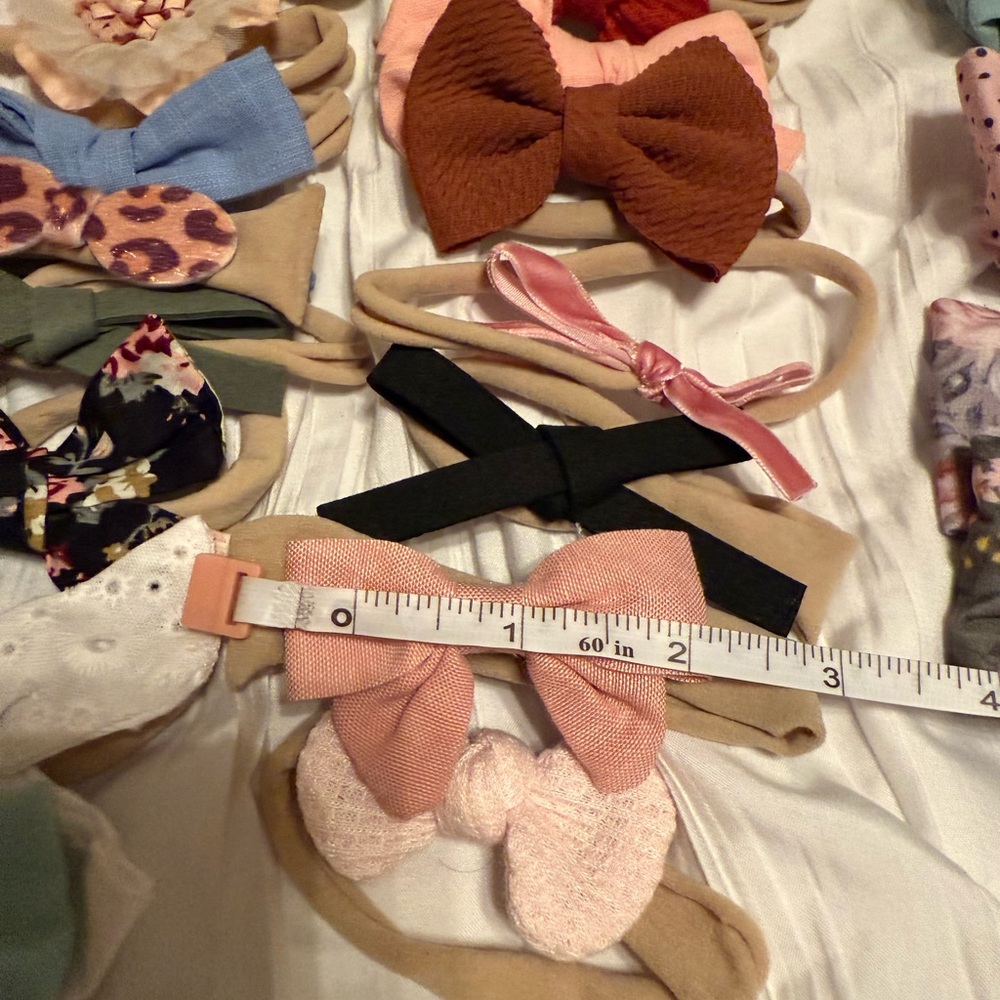 Assorted Kids Hair Accessories Set - Picture 4 of 6